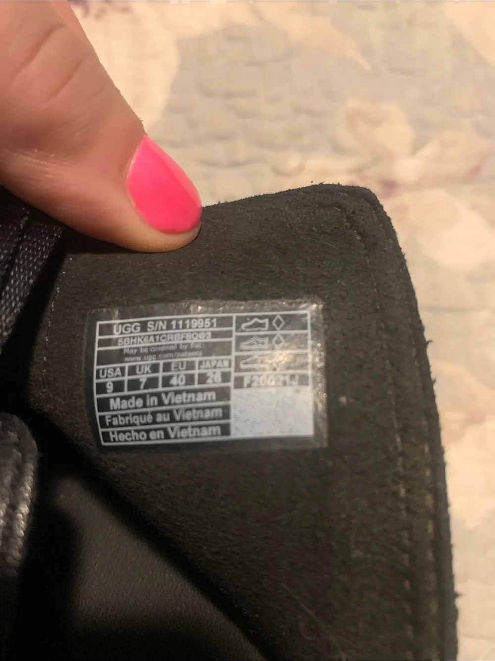UGG Women’s Black Double Strap Platform Sandals Size 9